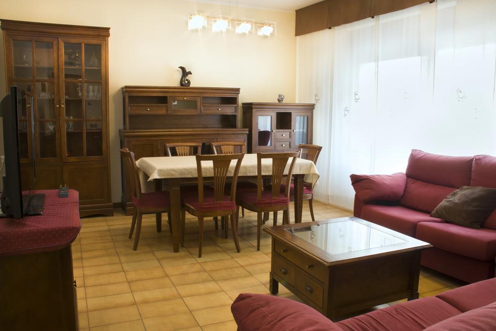 Hostal Portofino Ареньс-де-Мар Экстерьер фото